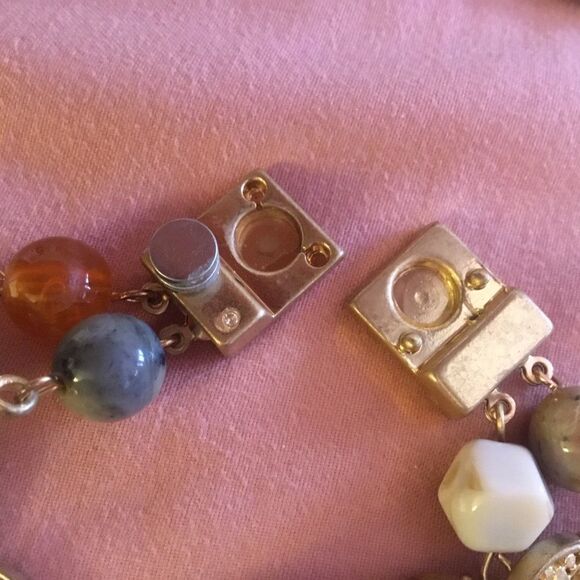 NWT New Directions Brand Goldtone Charm and Bead Bracelet - Picture 5 of 6